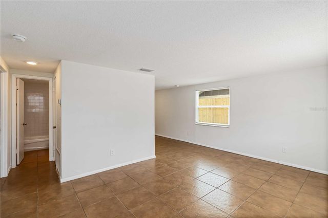 1003 58TH AVENUE DRIVE E, Bradenton, FL 34203