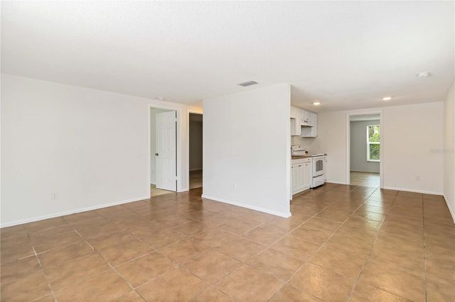 1003 58TH AVENUE DRIVE E, Bradenton, FL 34203