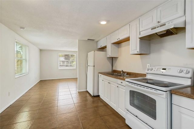 1003 58TH AVENUE DRIVE E, Bradenton, FL 34203