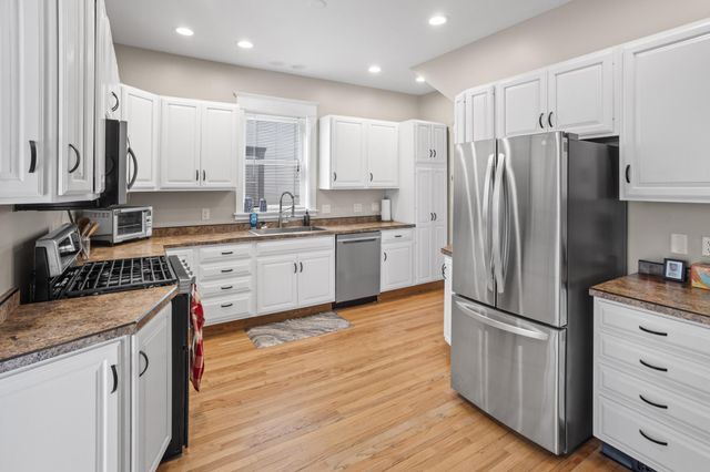 1124 5th Avenue S, Fargo, ND 58103