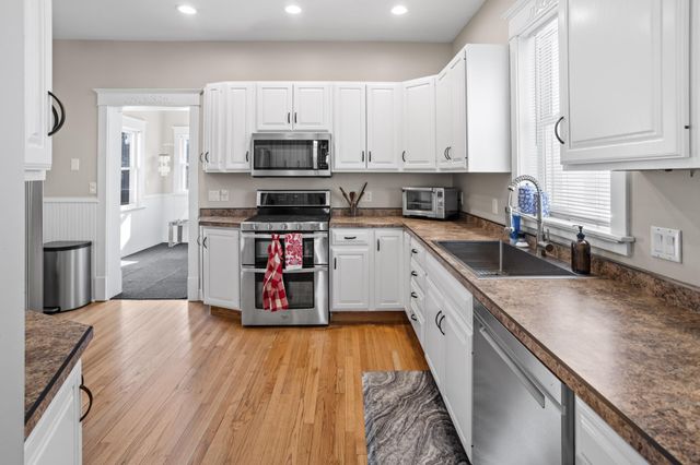 1124 5th Avenue S, Fargo, ND 58103