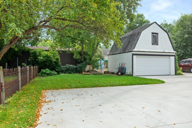 1124 5th Avenue S, Fargo, ND 58103