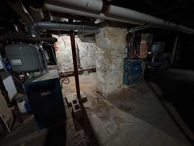 33 Beacon St, Somerville, MA 02143