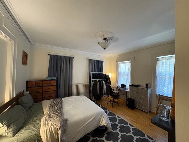 33 Beacon St, Somerville, MA 02143