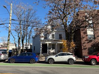 33 Beacon St, Somerville, MA 02143