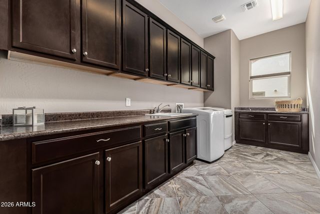 4234 N PRESIDENTIAL Drive, Florence, AZ 85132