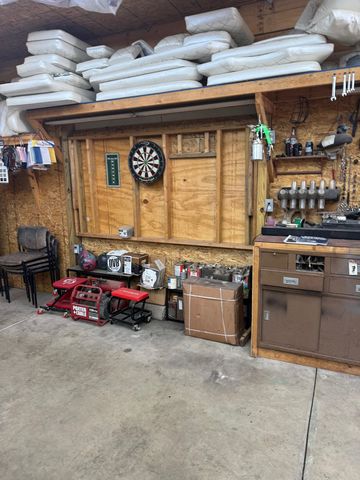 12160 Neff Road, Clio, MI 48420