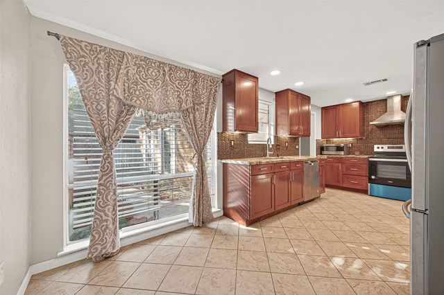 13702 Ella Lee Lane, Houston, TX 77077