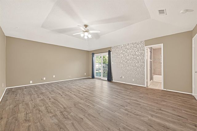 13702 Ella Lee Lane, Houston, TX 77077