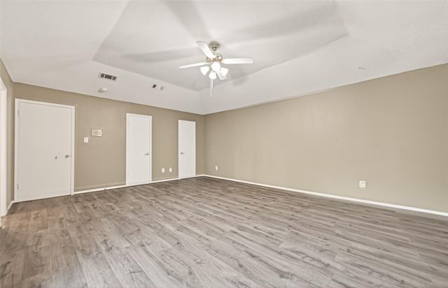 13702 Ella Lee Lane, Houston, TX 77077