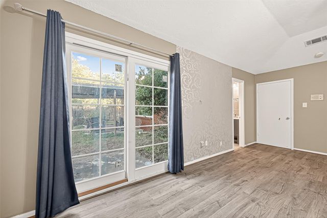 13702 Ella Lee Lane, Houston, TX 77077