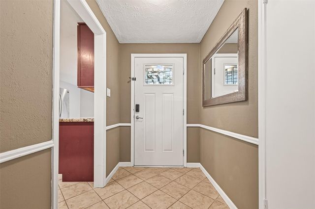 13702 Ella Lee Lane, Houston, TX 77077