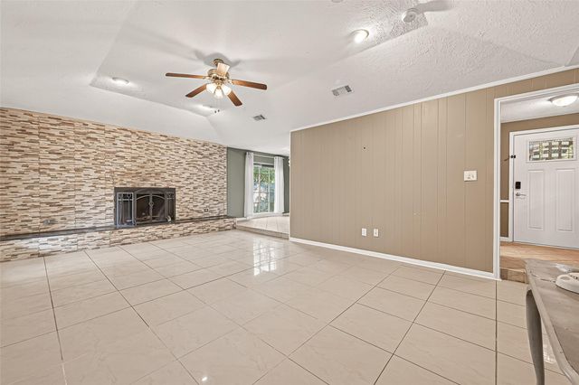 13702 Ella Lee Lane, Houston, TX 77077