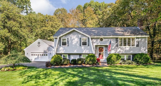83 Black Oak Lane, Dracut, MA 01826