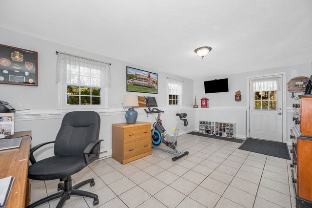 83 Black Oak Lane, Dracut, MA 01826
