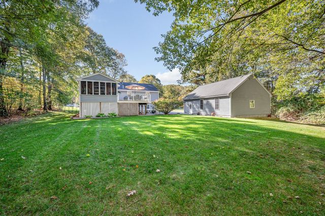 83 Black Oak Lane, Dracut, MA 01826