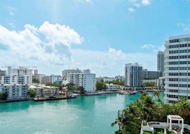 10 Venetian Way 804, Miami Beach, FL 33139