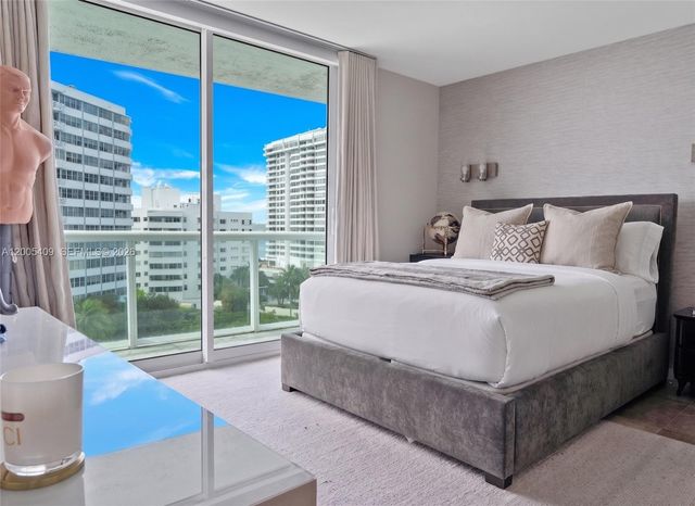 10 Venetian Way 804, Miami Beach, FL 33139