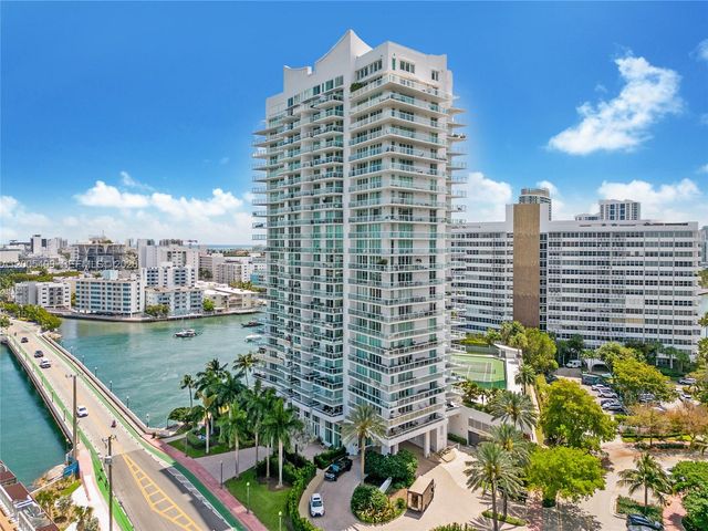 10 Venetian Way 804, Miami Beach, FL 33139