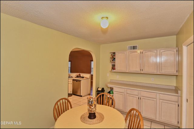 4736 LOMA DE COLOR Drive, El Paso, TX 79934