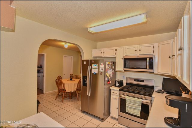 4736 LOMA DE COLOR Drive, El Paso, TX 79934
