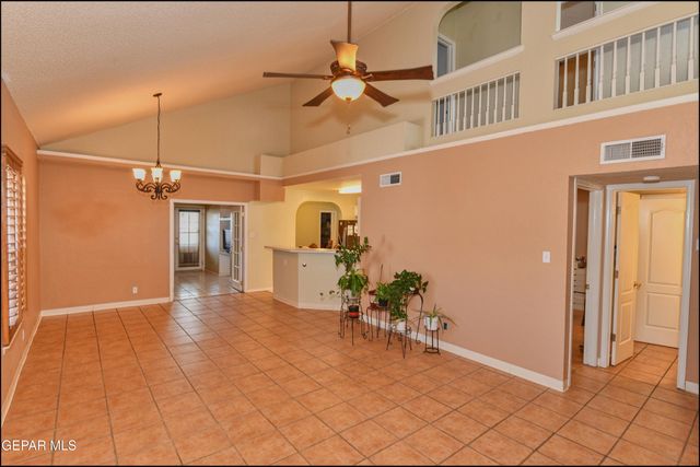 4736 LOMA DE COLOR Drive, El Paso, TX 79934