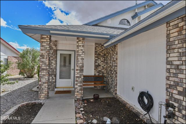 4736 LOMA DE COLOR Drive, El Paso, TX 79934