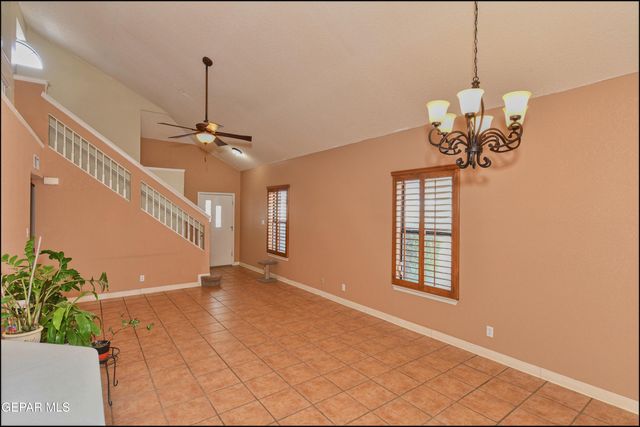 4736 LOMA DE COLOR Drive, El Paso, TX 79934