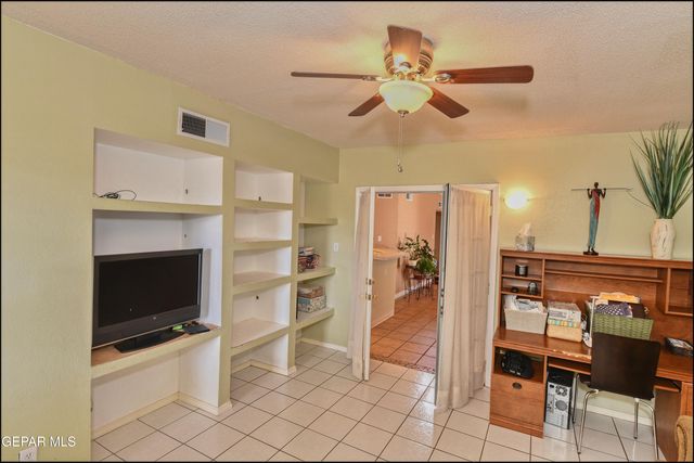 4736 LOMA DE COLOR Drive, El Paso, TX 79934