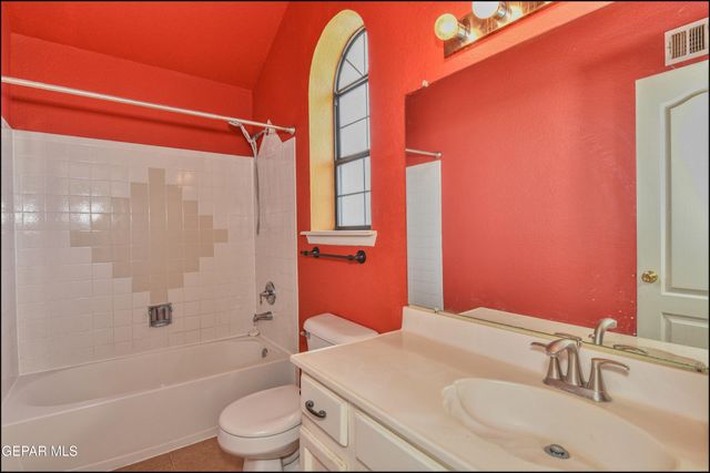 4736 LOMA DE COLOR Drive, El Paso, TX 79934