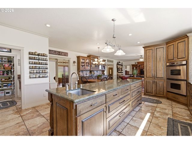 2910 Se 282ND Ct, Camas, WA 98607