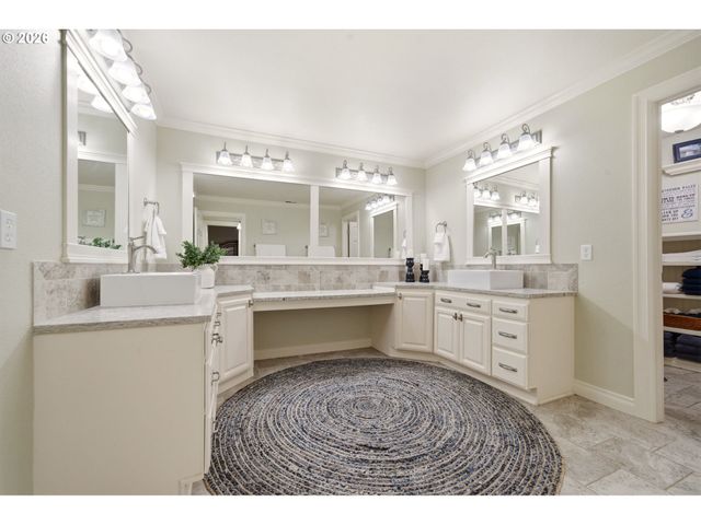 2910 Se 282ND Ct, Camas, WA 98607