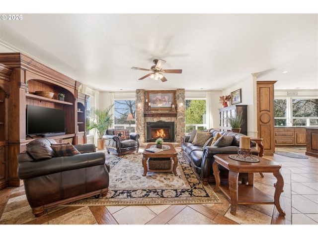 2910 Se 282ND Ct, Camas, WA 98607