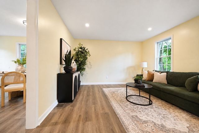 345 Laurel St, Bridgewater, MA 02324
