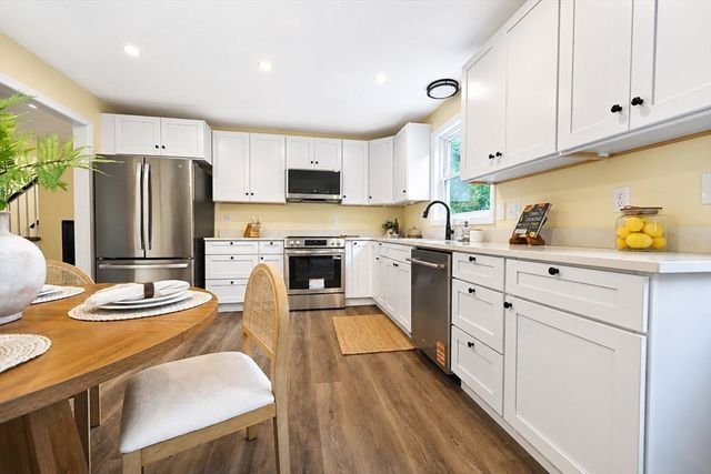 345 Laurel St, Bridgewater, MA 02324