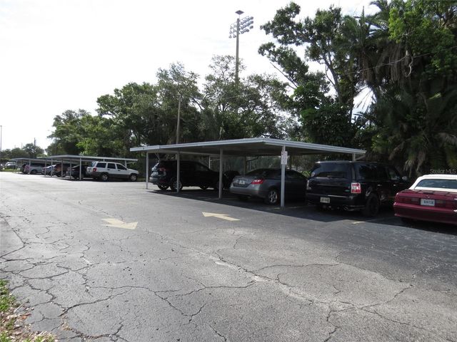 5815 18TH STREET N 16, St Petersburg, FL 33714