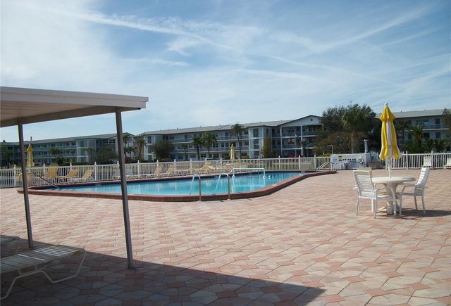 5815 18TH STREET N 16, St Petersburg, FL 33714
