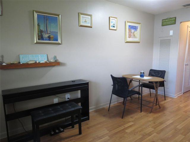 5815 18TH STREET N 16, St Petersburg, FL 33714
