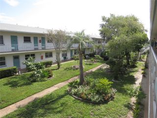 5815 18TH STREET N 16, St Petersburg, FL 33714