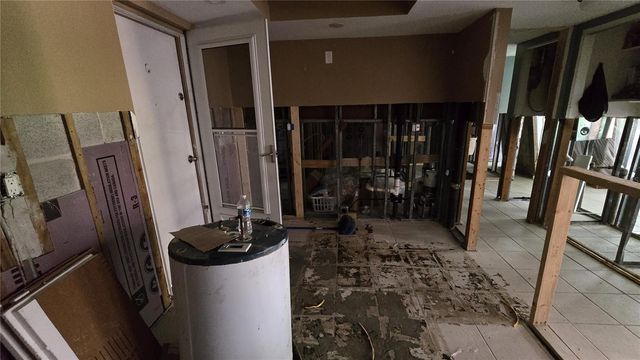 105 ISLAND WAY 112, Clearwater Beach, FL 33767