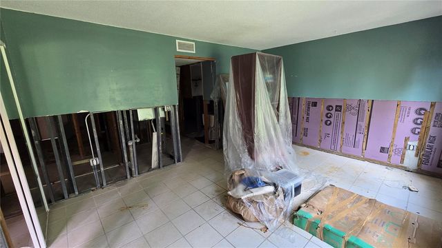 105 ISLAND WAY 112, Clearwater Beach, FL 33767