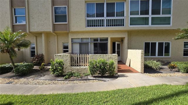 105 ISLAND WAY 112, Clearwater Beach, FL 33767