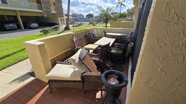 105 ISLAND WAY 112, Clearwater Beach, FL 33767