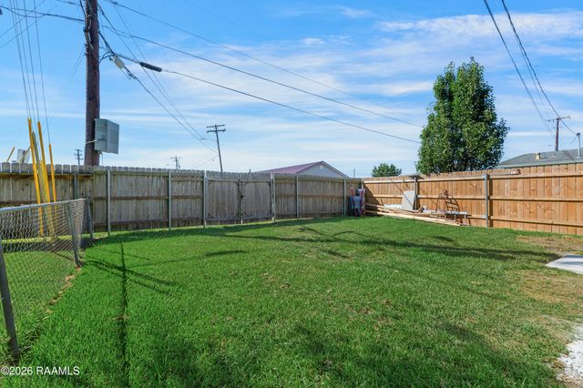 100 Maple Drive B, Lafayette, LA 70506