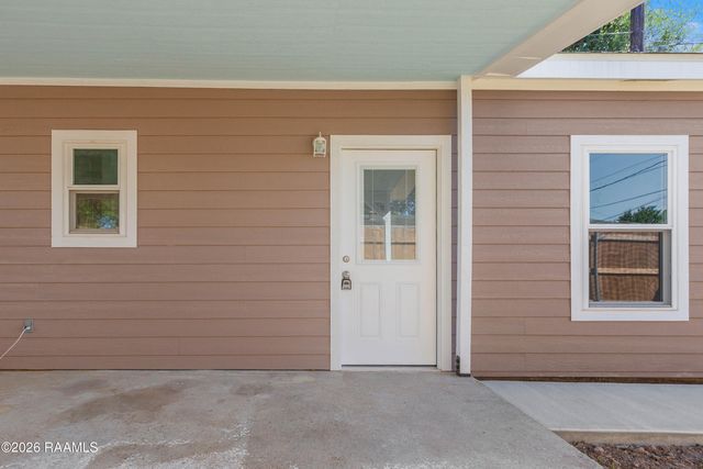100 Maple Drive B, Lafayette, LA 70506