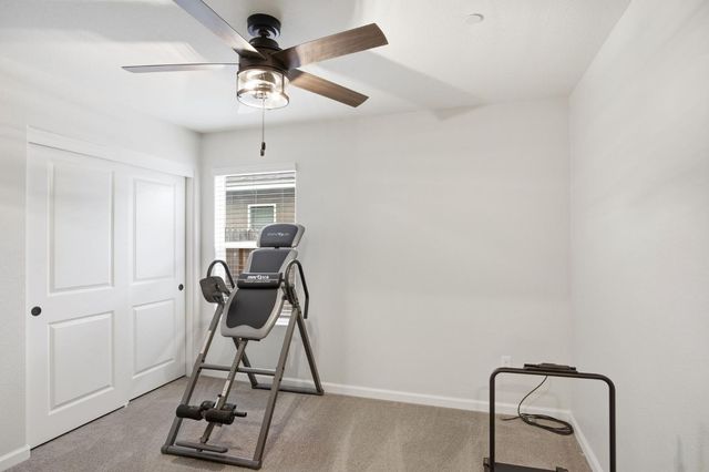 12088 Kadota Ave, Waterford, CA 95386