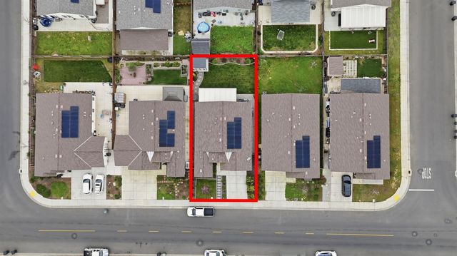 12088 Kadota Ave, Waterford, CA 95386