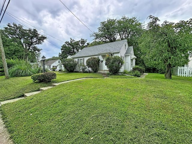 2117 23rd Avenue, Rock Island, IL 61201