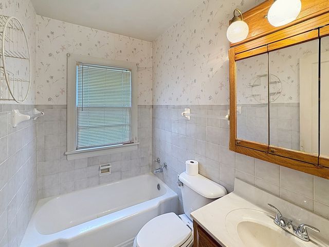 2117 23rd Avenue, Rock Island, IL 61201