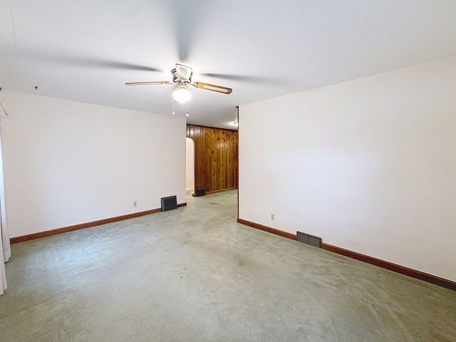 2117 23rd Avenue, Rock Island, IL 61201
